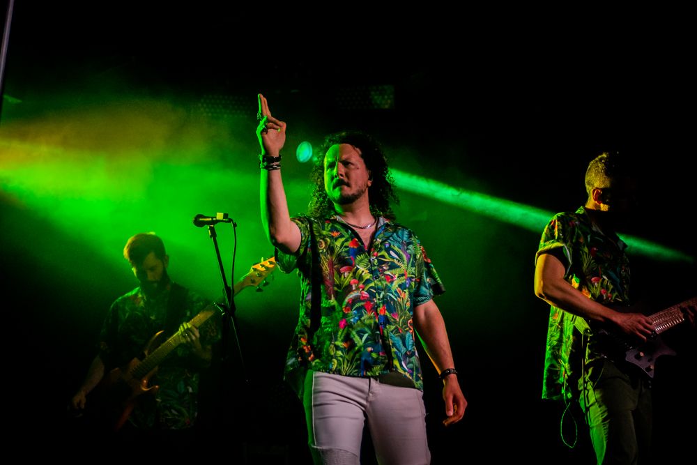 Haken’s Fauna Expedition Tour Leaves Charlotte Shakin’