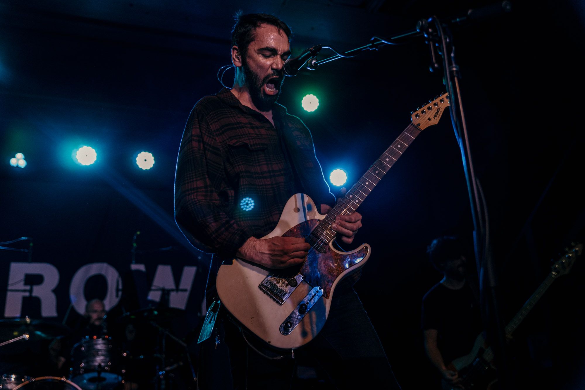 Microwave Sells Out Hawthorne Theatre