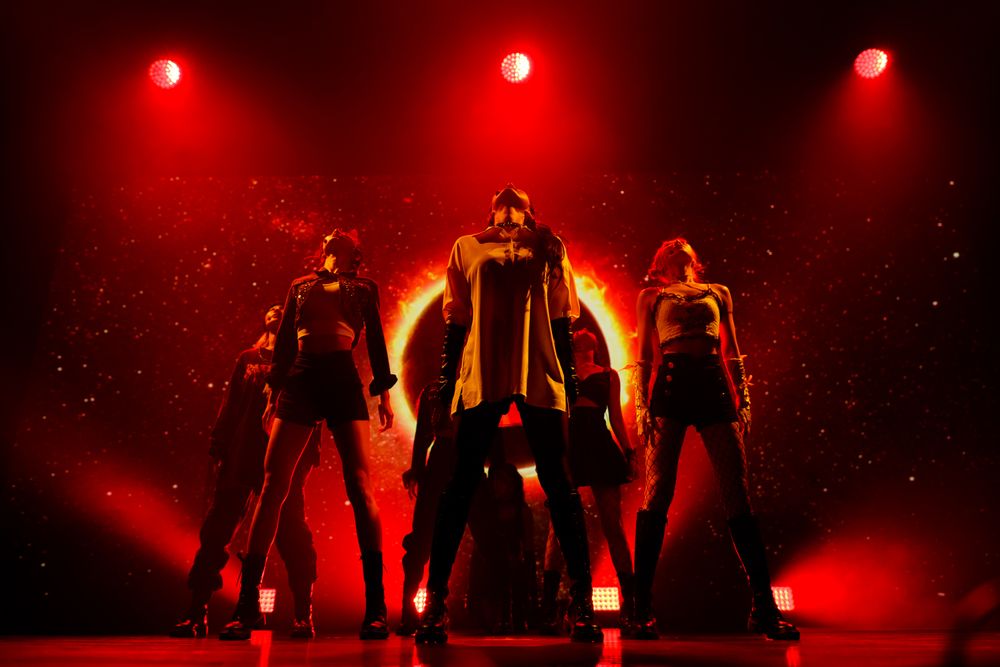 Dreamcatcher Celebrates Their "Reason" in Chicago