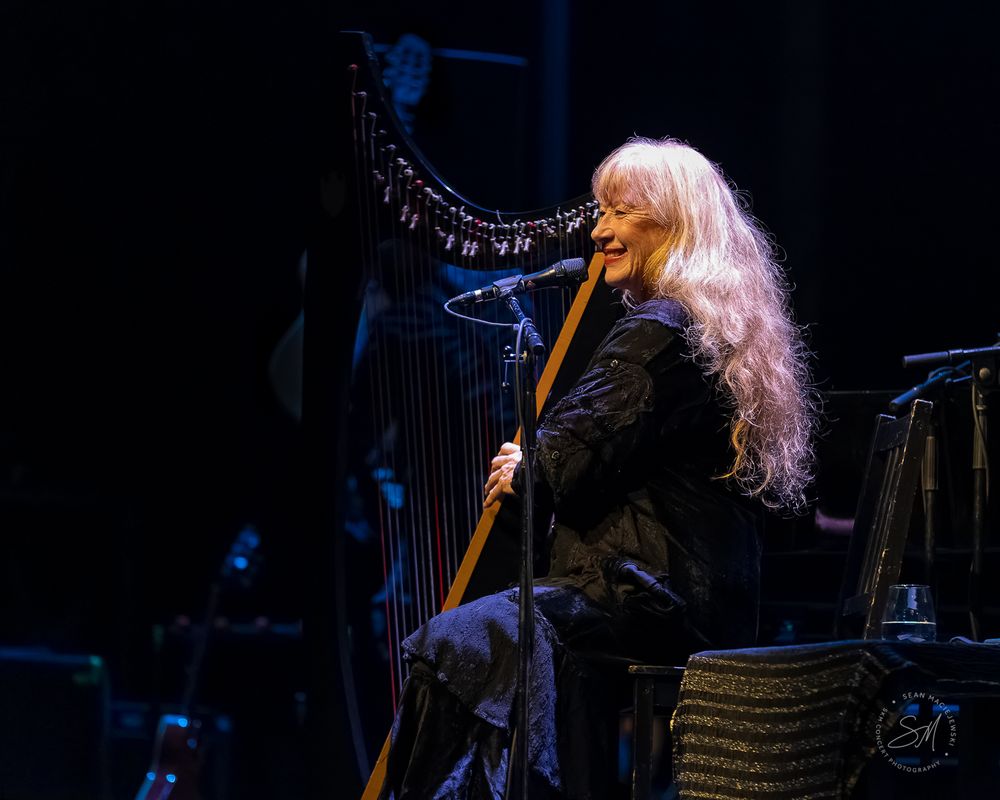 Loreena McKennitt Takes Us On A Eclectic Celtic Musical Journey in